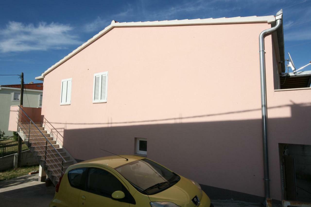 Apartman Mirica Solin Exteriör bild